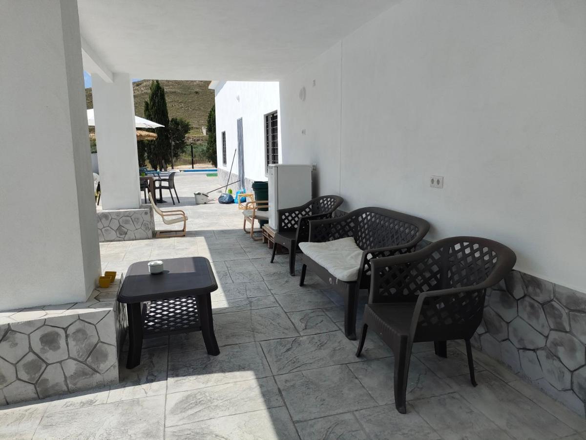 Con Piscina Climatizada Y Barbacoa A 10 Km De Alicante Y Playas, 3000 M2 De Terreno Villa Elche