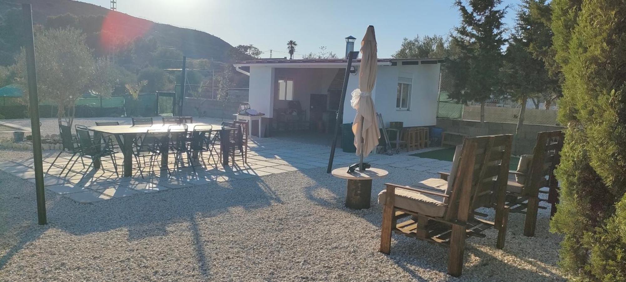 Villa Con Piscina Climatizada Y Barbacoa A 10 Km De Alicante Y Playas, 3000 M2 De Terreno