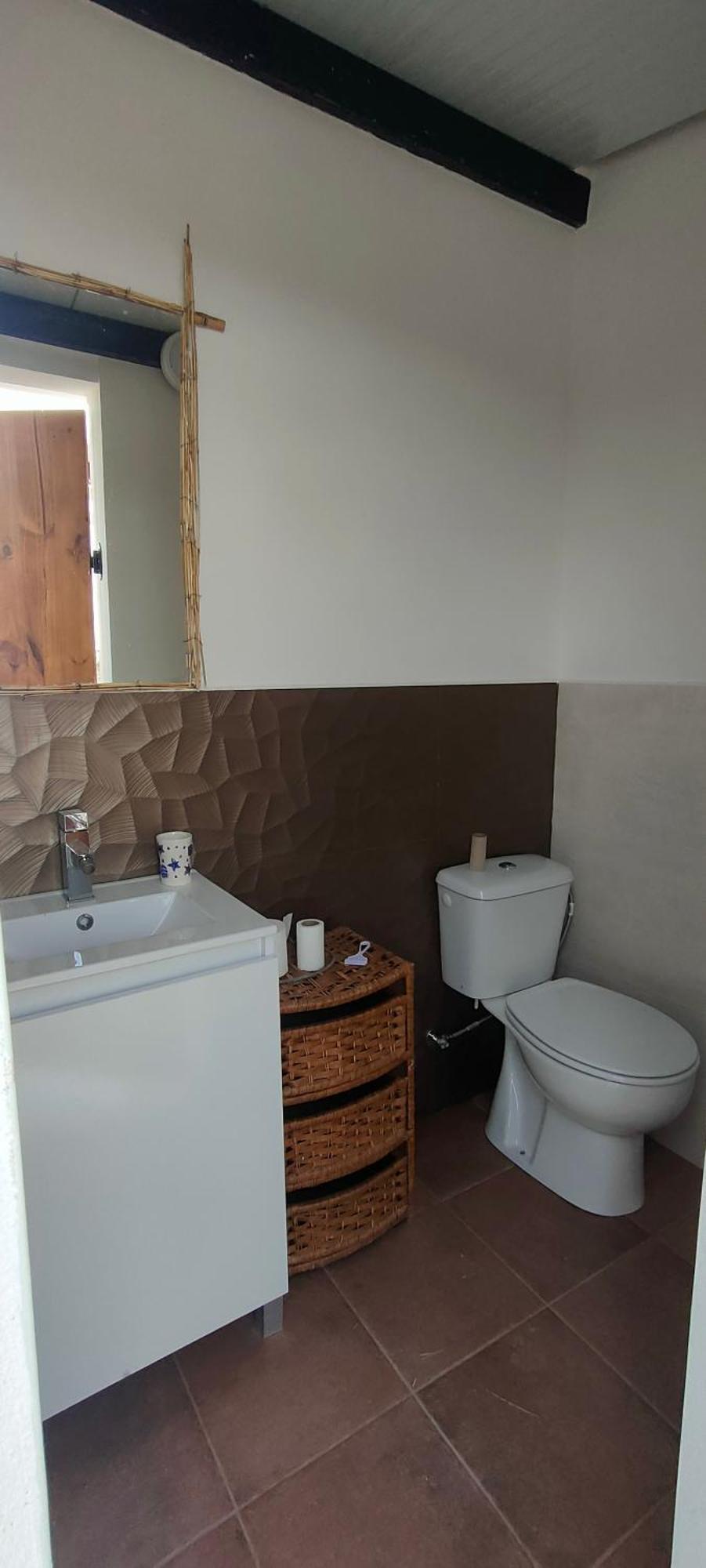 Con Piscina Climatizada Y Barbacoa A 10 Km De Alicante Y Playas, 3000 M2 De Terreno Villa