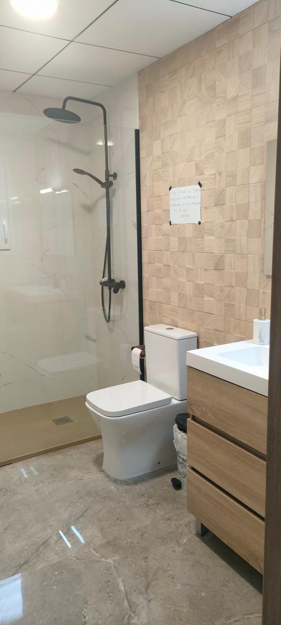 Con Piscina Climatizada Y Barbacoa A 10 Km De Alicante Y Playas, 3000 M2 De Terreno